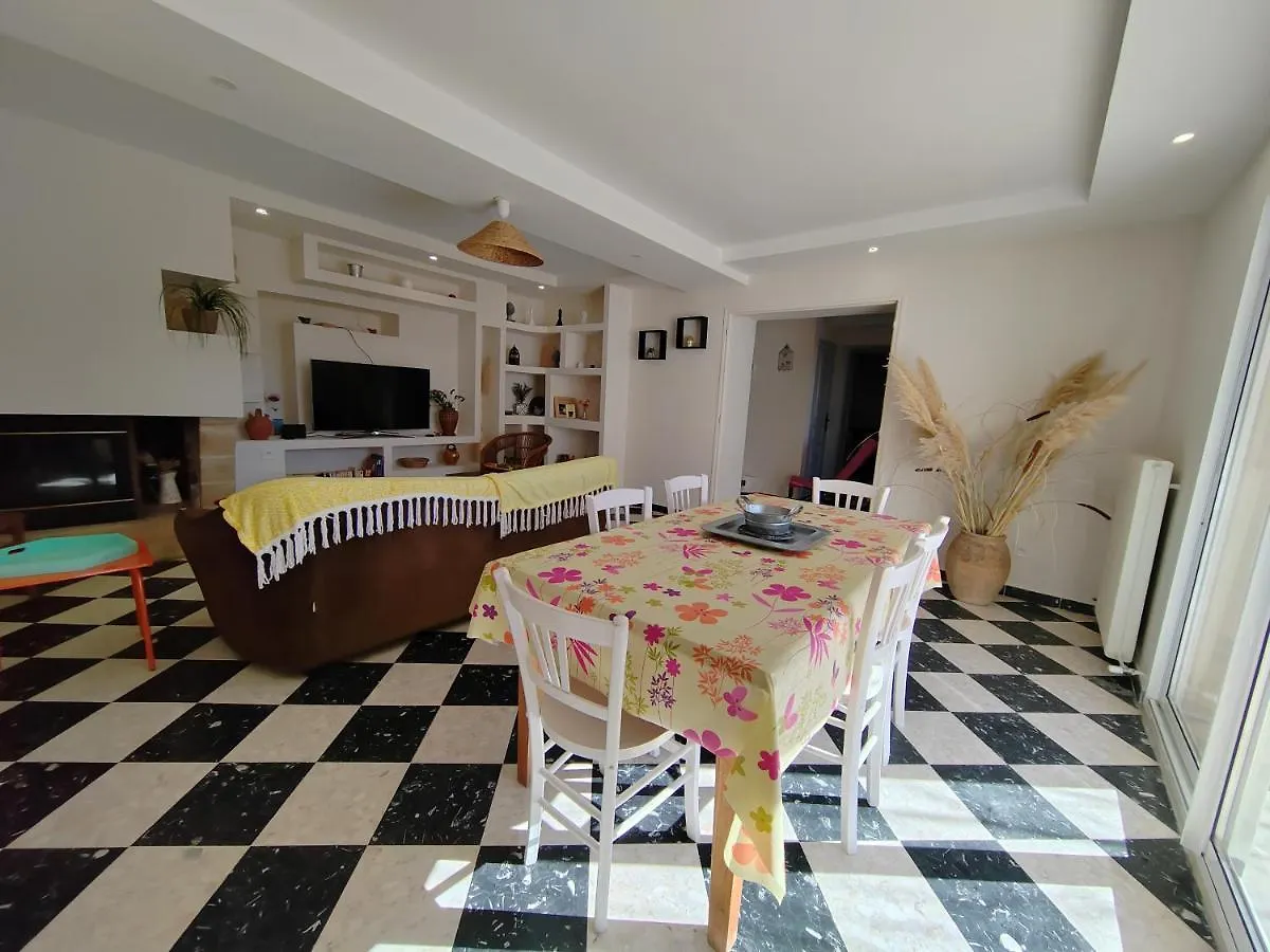 Maison Provencale Renovee Pernes-les-Fontaines